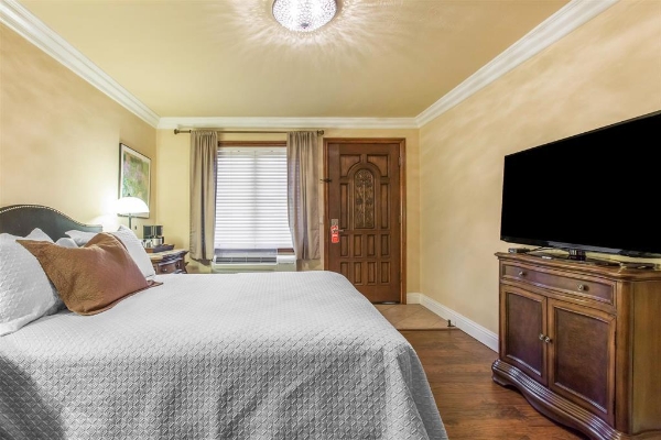 an Ascend Hotel Collection Member Solvang Gardens Lodge